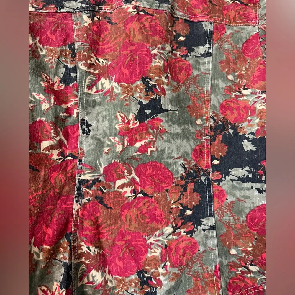 Live a Little Floral Print Jean Jacket in Red and Olive - Picture 5 of 9